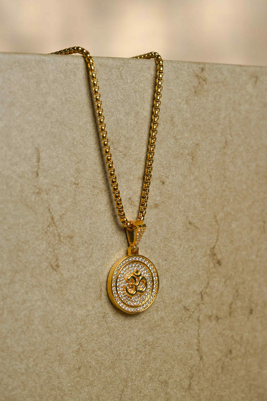 Om Symbol Pendant with Chain – A Timeless Spiritual Accessory